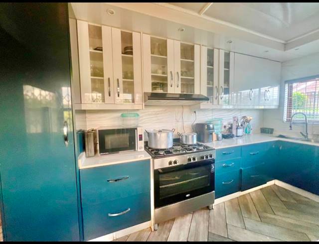 3 BEDROOM HOUSE FOR SALE IN HAYFIELDS